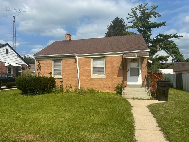 Building Photo - 1117 Rode Ave
