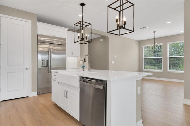 Photo - 2217 6th St E