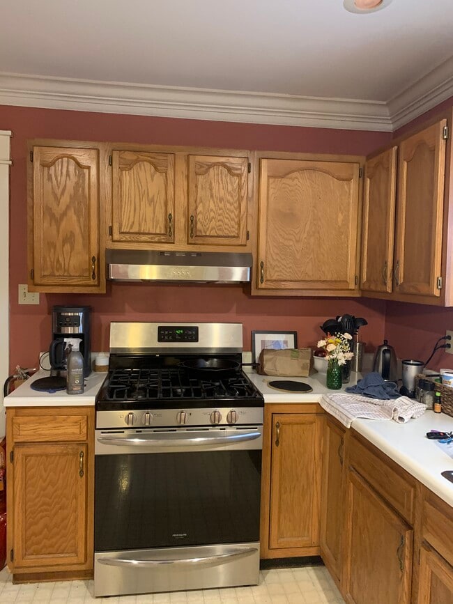 Electrodomésticos de acero inoxidable - 212 E Vermilya Ave