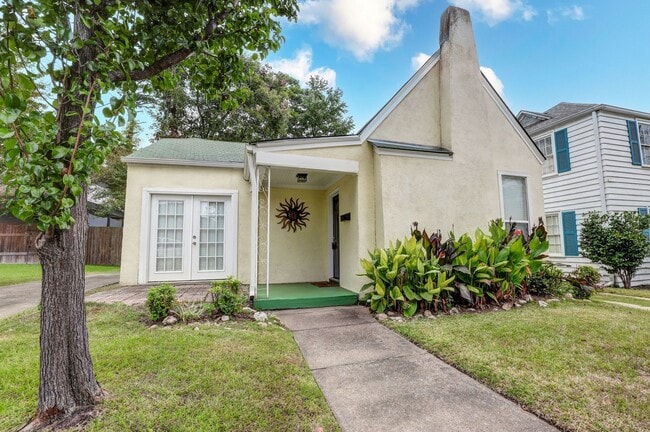 Two Bedroom One Bathroom Home In Texarkana, AR - Two Bedroom One Bathroom Home In Texarkana, AR