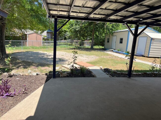 Photo - 6811 Wurzbach Rd