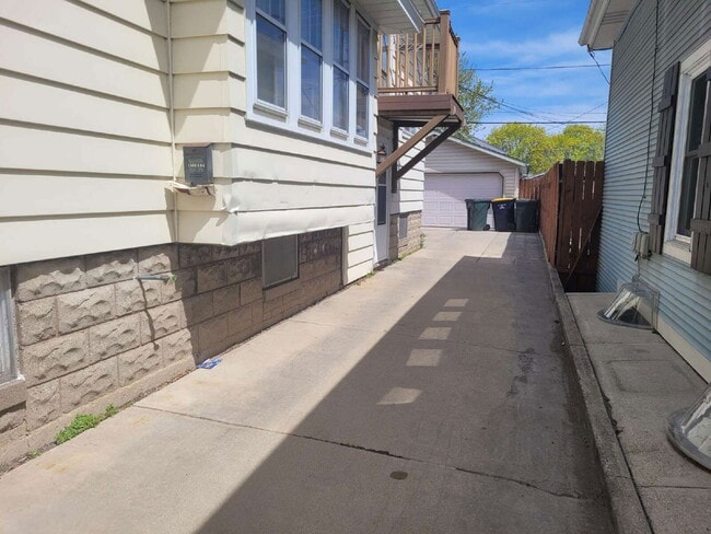 Photo - 1564 S 64th St House