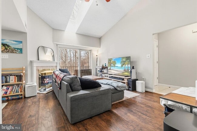 Photo - 12219 Stevenson Ct Unit 12219