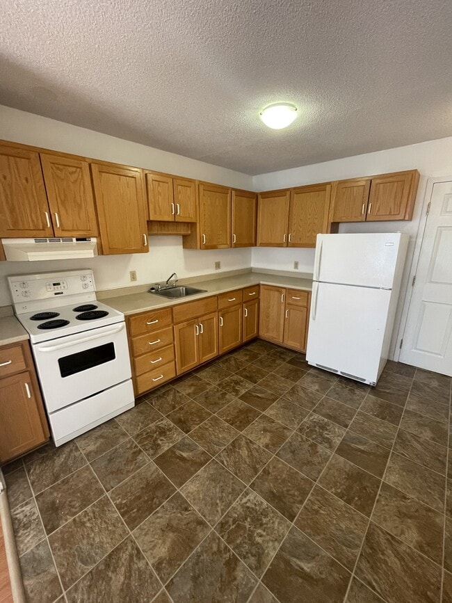 Building Photo - 151 Queen St Unit 202