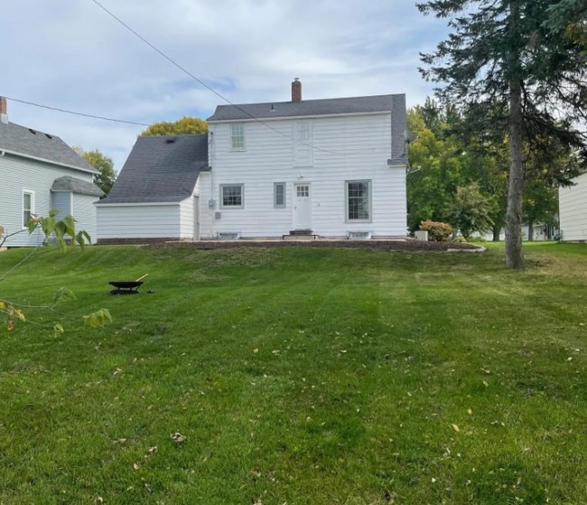 Photo - 218 S 4th St