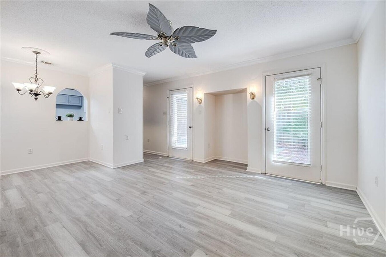 Photo - Charming end-unit condo located in Wilmington Island Townehomes