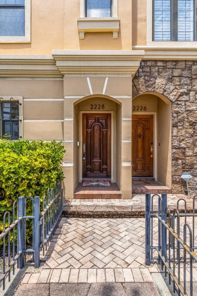Photo - Beautiful Soho Brownstone - 2228 Soho Bay Ct - Beautiful Soho Brownstone
