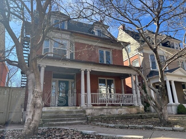 Building Photo - 4362 McPherson Ave Unit A