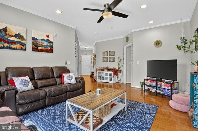 Building Photo - 2921 Deer Hollow Way Unit 113
