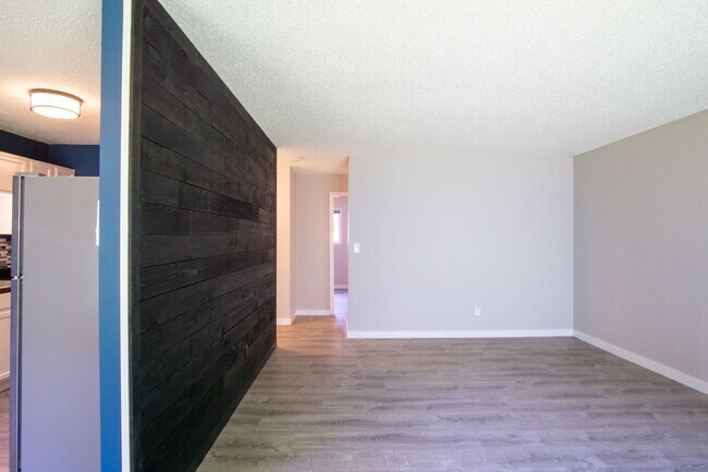 Photo - Close-in SE Spacious 3-Bed + A/C Ready Soon! Unit 4151-1