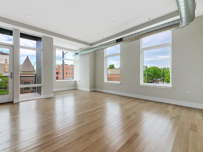 Photo - 3208 N Southport Ave