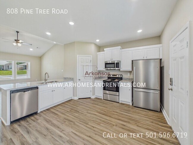 Photo - 808 Pine Tree Rd