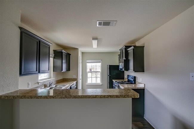 Photo - 149 Proclamation Ave