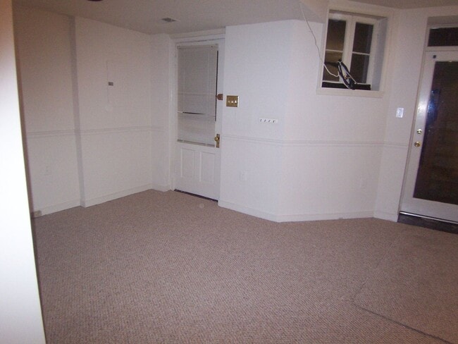 Photo - Extraordinary lower Level 1 bed 1.5 bath i... Unit 1