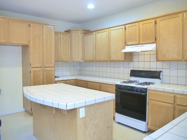 Photo - Excellent 2 Story House