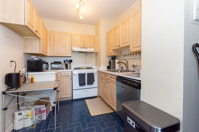 Photo - 448 Park Dr