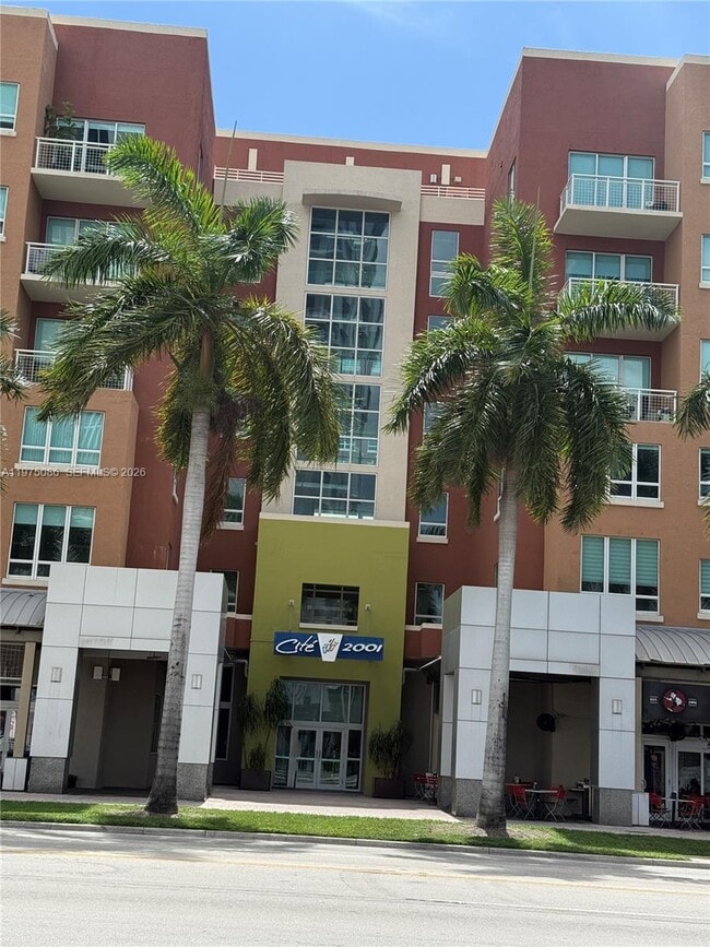 Building Photo - 2001 S Biscayne Blvd Unit 2402