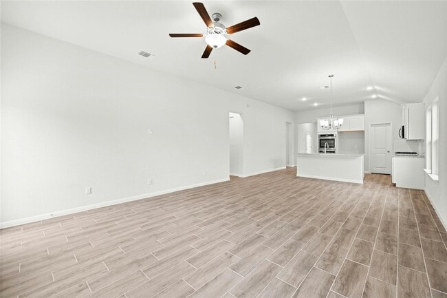 Photo - 329 Bright Star Ln