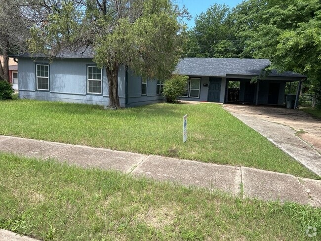 Building Photo - 1111 Jacqueline St Rental