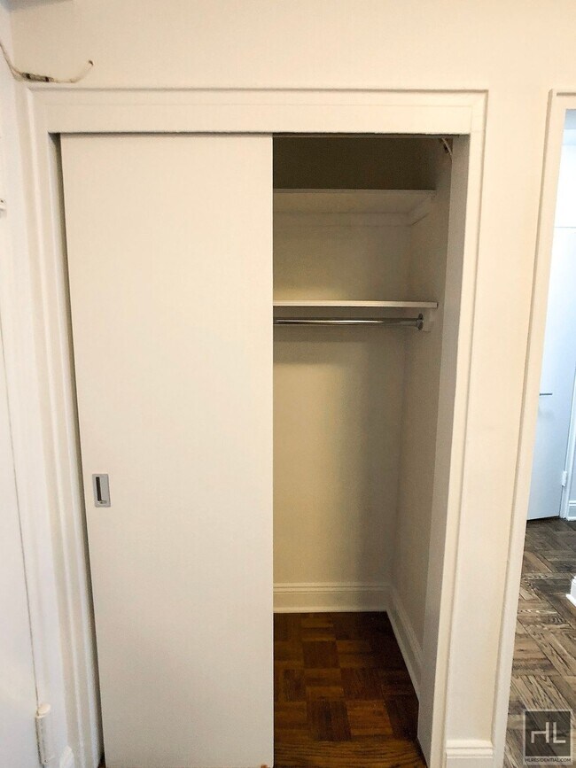 Photo - EAST 69 STREET Unidad 8B