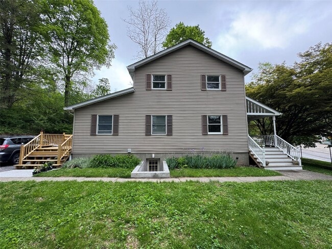 Photo - 352 Main St Townhome