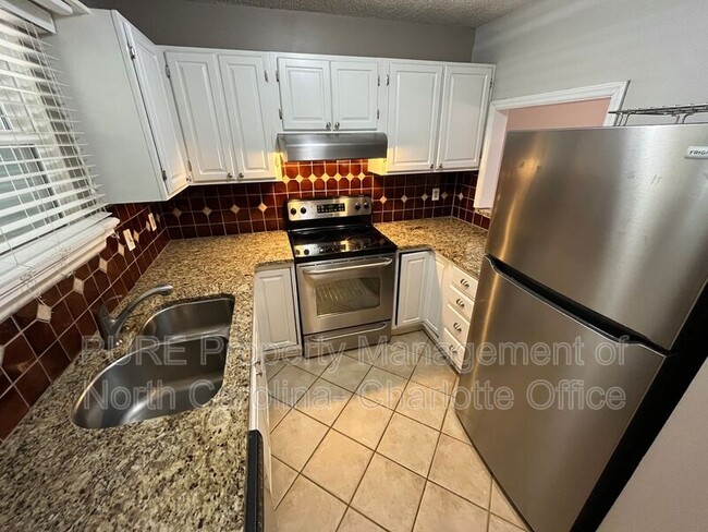 Photo - 300 E Park Ave Unit 6