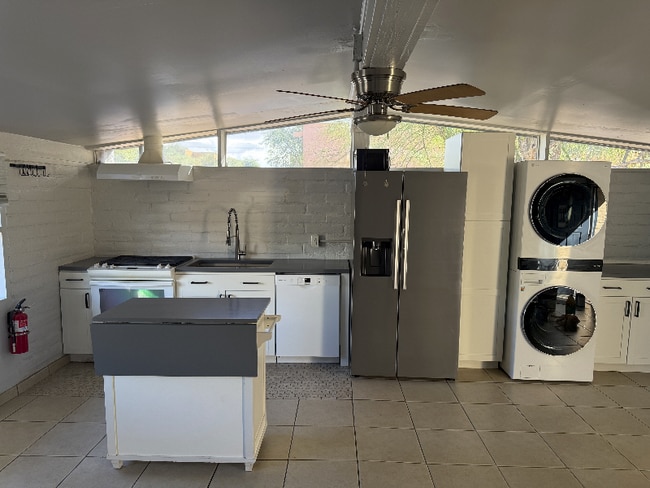 Photo - 4240 N 4th Ave Unidad 3