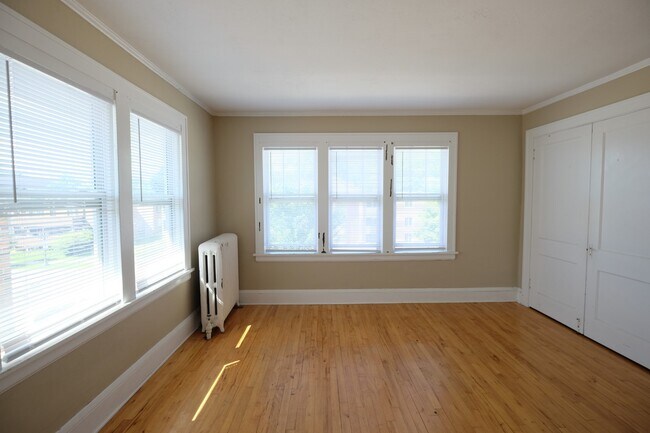 Photo - 1756 Grand Ave