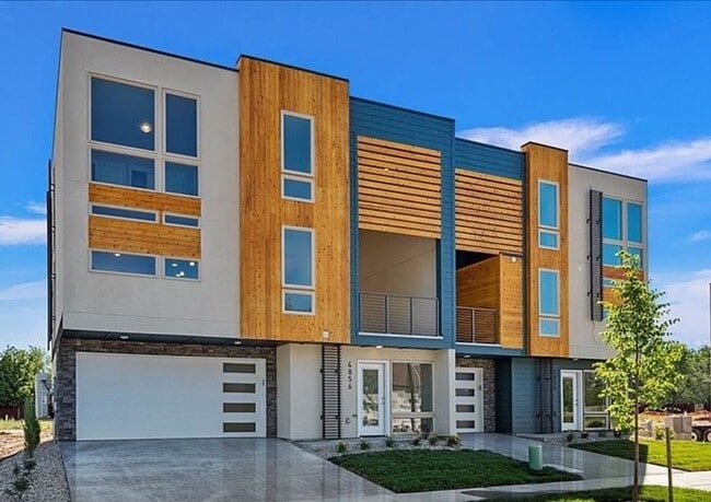 Photo - Riverscape Townhomes