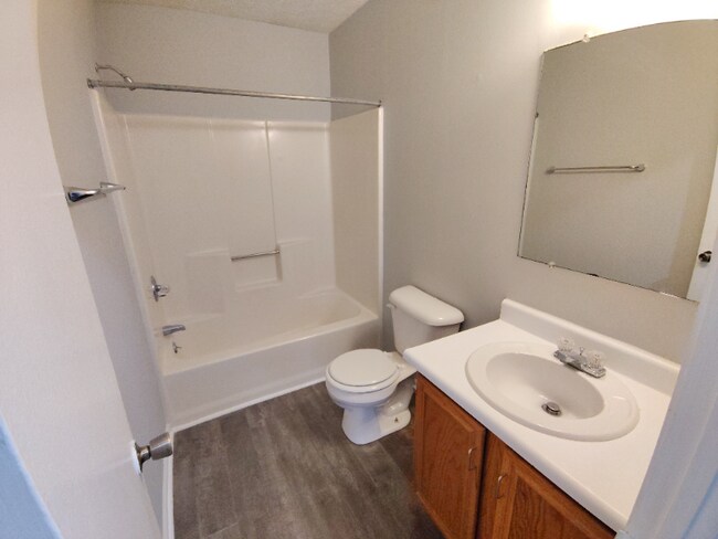 Photo - 27 Duiguid Dr