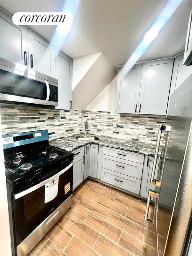 Photo - 1632 E 94th St