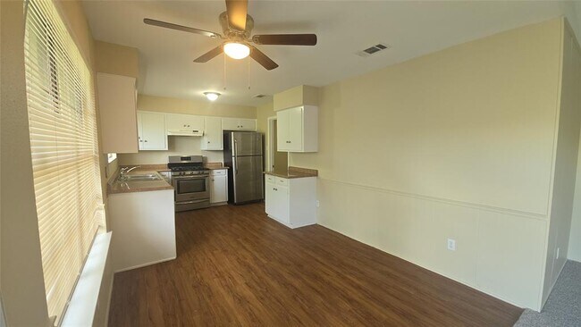 Photo - 6120 Hylawn Dr