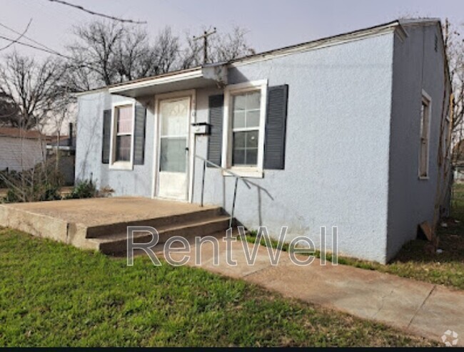 Building Photo - 430 E Lubbock St Rental