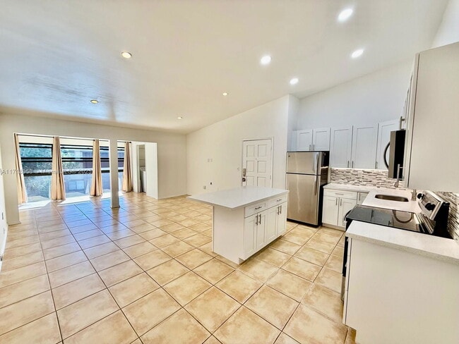 Photo - 4970 NW 102nd Ave