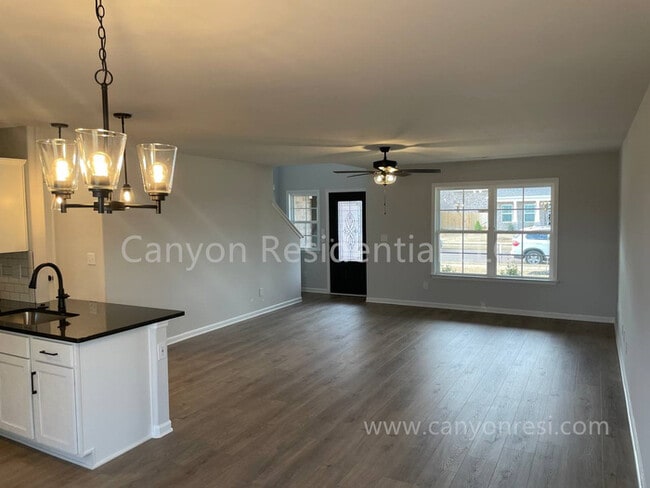 Photo - 114 Wilcot Rd