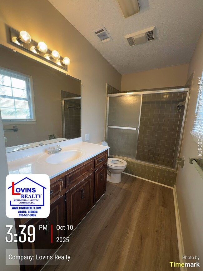 Photo - 1542 Stella Ave