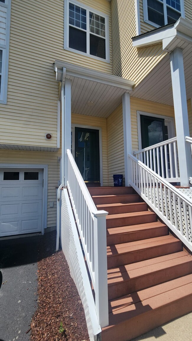Photo - 94 Woodlake Dr