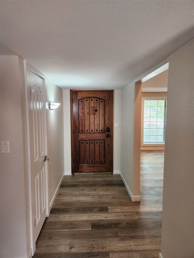 Photo - Tempe 4 Bedroom 3 Bath w/ Pool right near ASU!