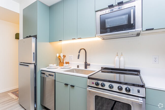 0BR, 1BA - 435SF