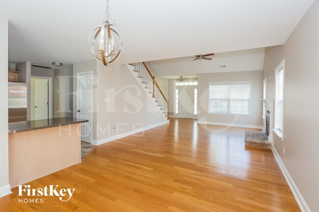 Photo - 3277 Westridge Ln SW