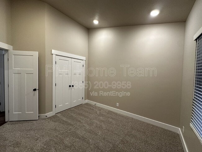 Photo - 1031 W 1000 N