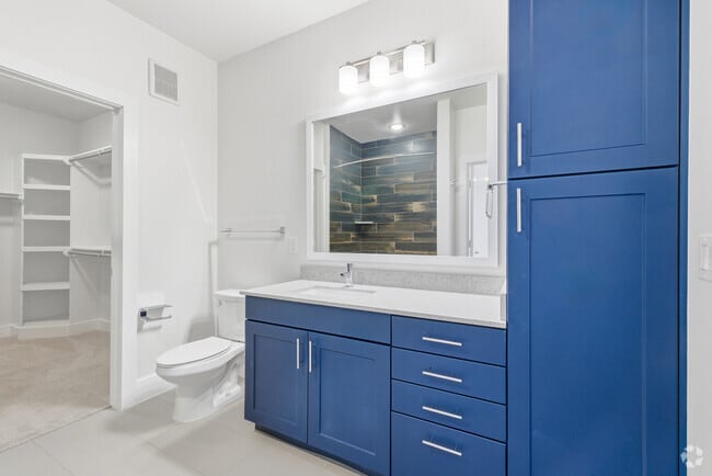 2BR, 2BA - 1,179SF - Bathroom