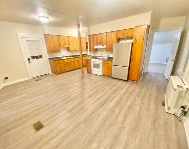 Photo - 180 Federal St Unit 3