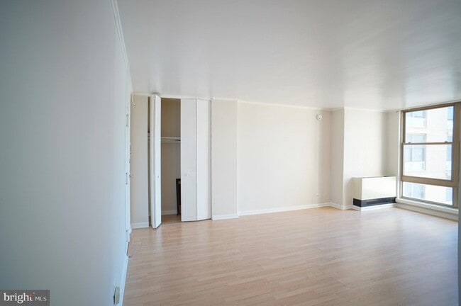 Photo - 1260 21st St NW Unit 510