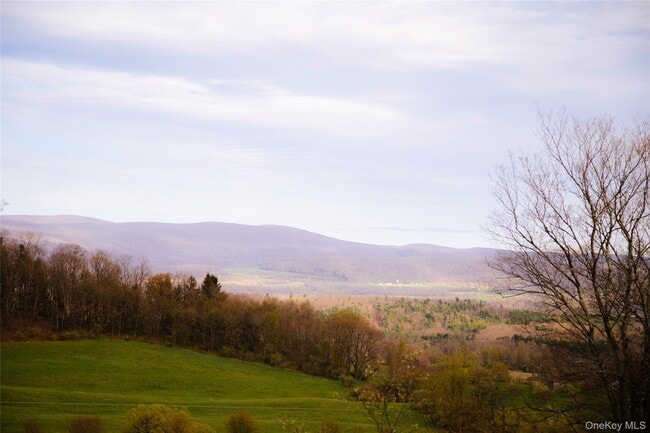 Photo - 279 Tompkins Rd