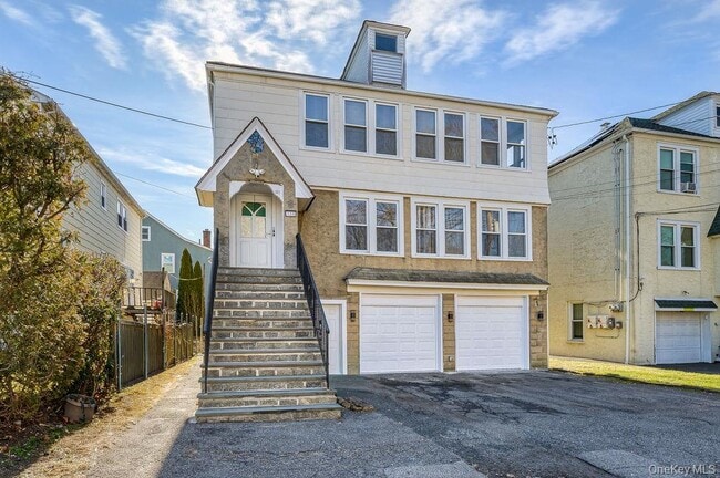 Building Photo - 135 Webster Ave Unit 2nd Floor