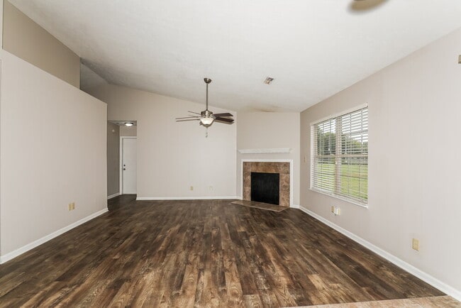 Photo - 5519 Story Ct