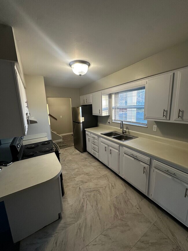 Photo - 6846 Emerald Ave Unit 6842