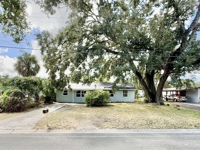 Building Photo - 4611 E 24th Ave