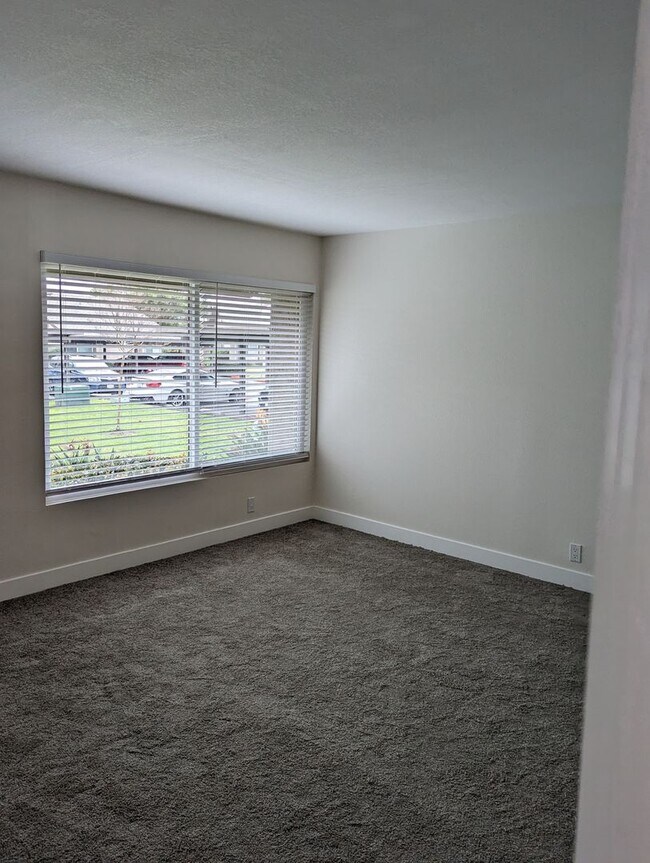 Fully Upgraded 3 Bed/2 Bath Condo Poway Condo for Rent in Poway, CA